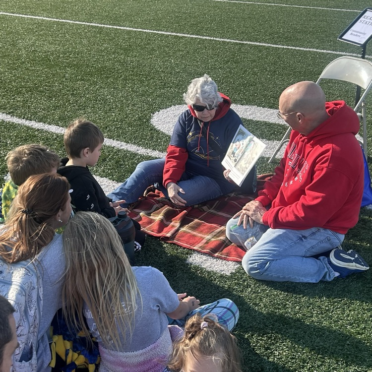 Reading Under the Lights!