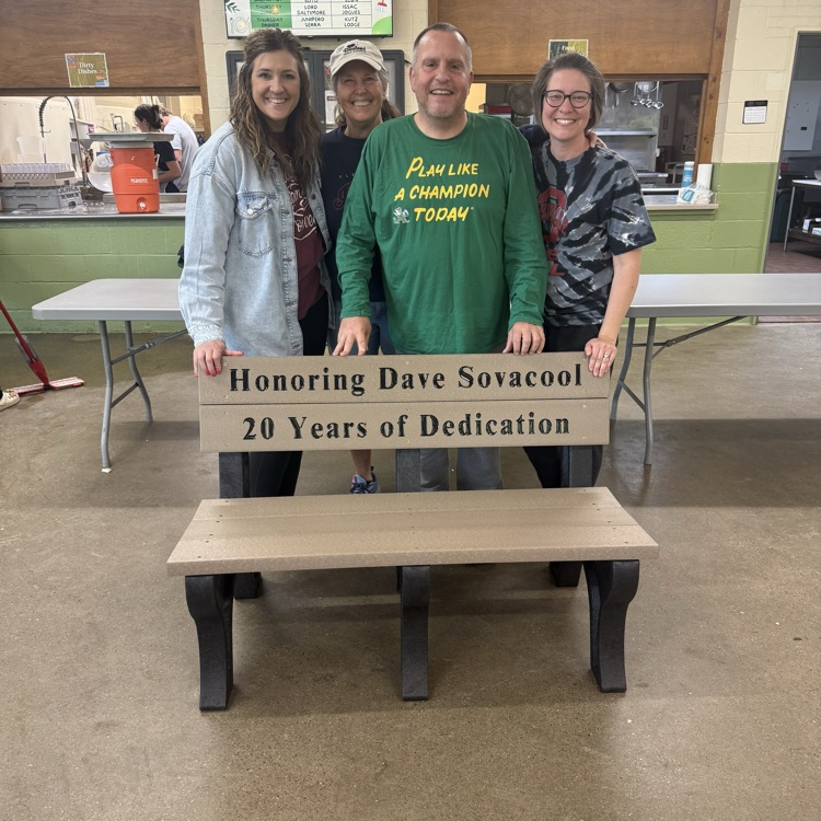 The PTO honored Dave tonight for his countless hours he has dedicated to our events and meetings !