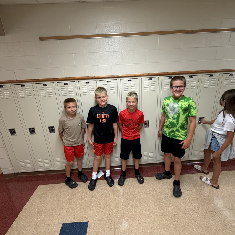 Our incoming 5th-grade Red Riders had a great time getting to know Orrville Middle School during Peer Mentoring/Boot Camp!