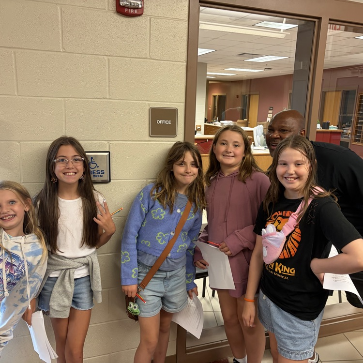 Our incoming 5th-grade Red Riders had a great time getting to know Orrville Middle School during Peer Mentoring/Boot Camp!