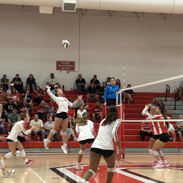Volleyball action! 🏐#redridernstion Freshman beat Central Christian 2-0 JV beat Northwest 2-0 Varsity beat Northwest 3-0