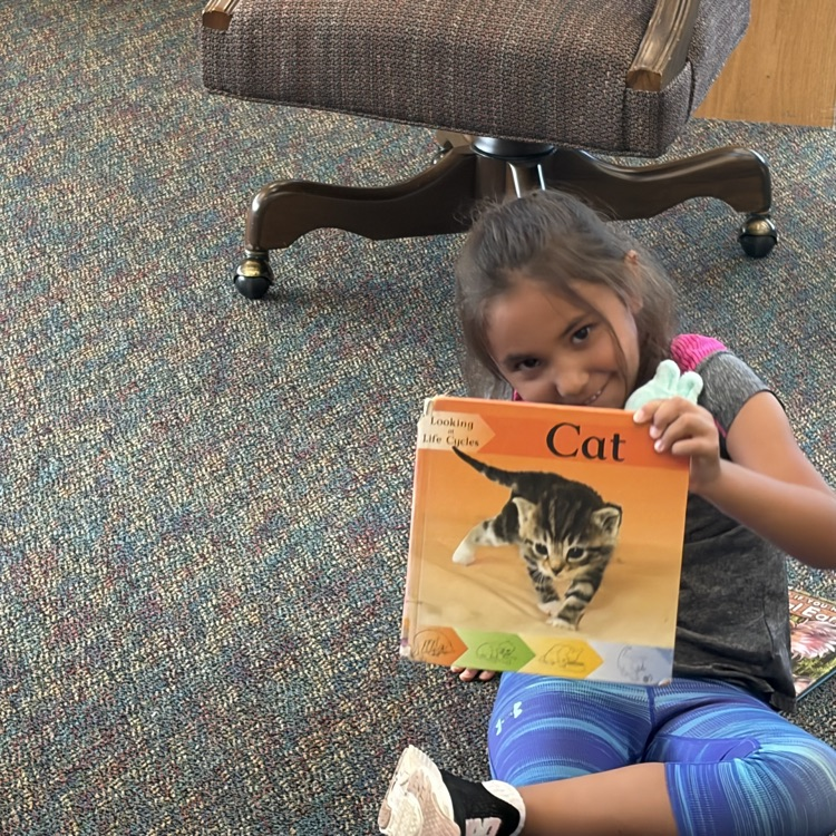 Stopped in at OES and saw some young readers! #redridernation #everykid 
