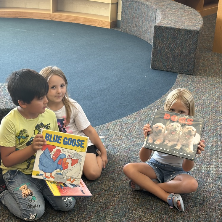 Stopped in at OES and saw some young readers! #redridernation #everykid 