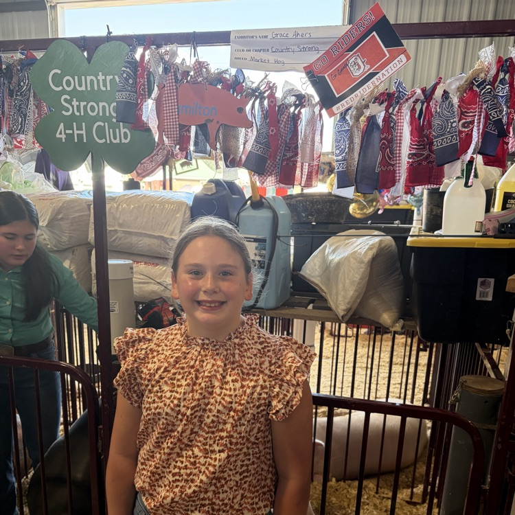 Great afternoon at the Wayne County Fair checking in on some of our Orrville students as they showed their animals! 🐖🐄