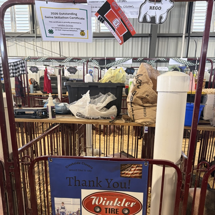 Great afternoon at the Wayne County Fair checking in on some of our Orrville students as they showed their animals! 🐖🐄