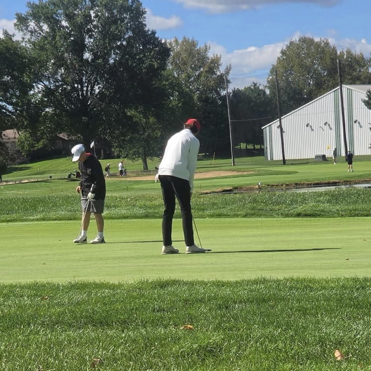 Hitting the links! ⛳️🏌️🏌️♀️