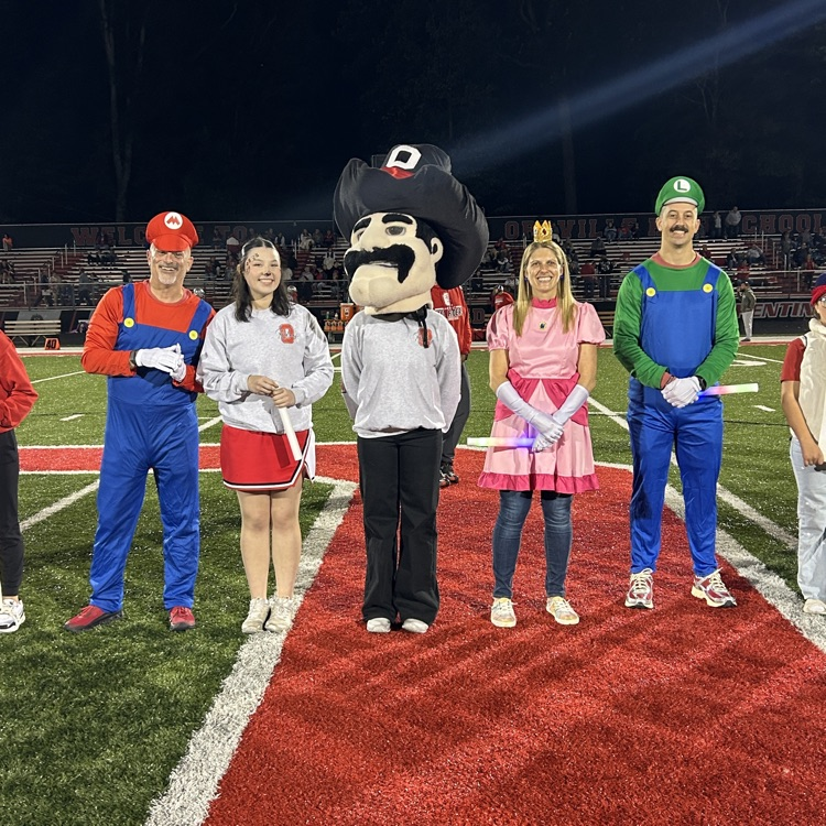 What a great night celebrating character, community, and our Red Riders! ❤️🖤