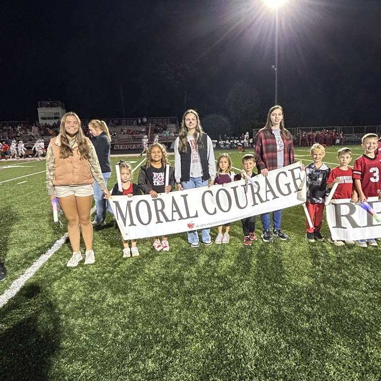 What a great night celebrating character, community, and our Red Riders! ❤️🖤