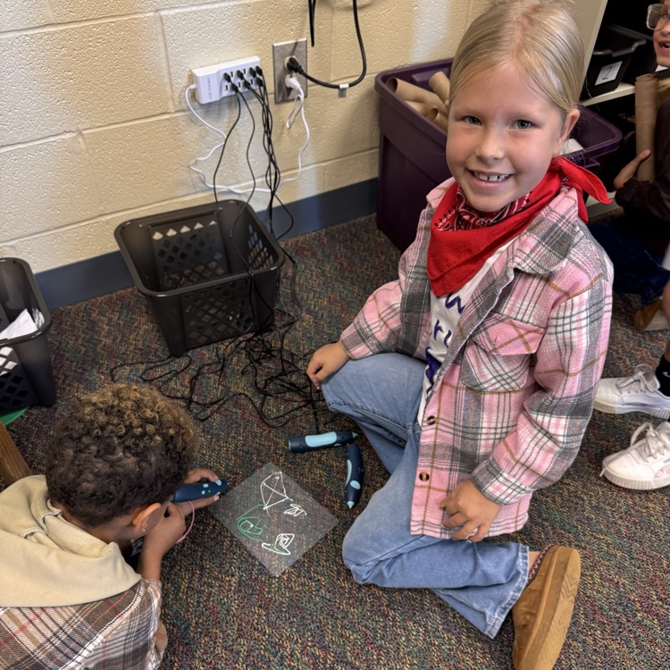 Makerspace in 2nd grade with creation station, 3d pens and magnet maze building!