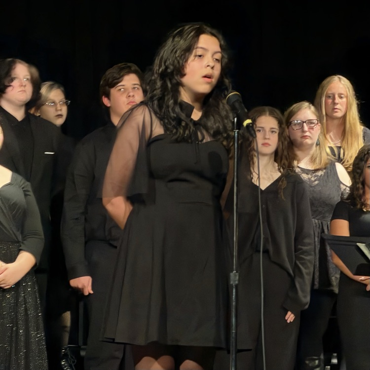 Some pics from tonight’s choir concert! 🎶🎵