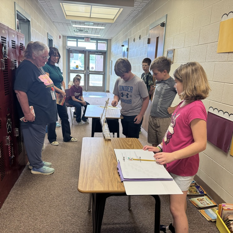 Building bridge and learning structures in Mrs Mick 5th grade Science  - Mrs Oliver’s homeroom class 