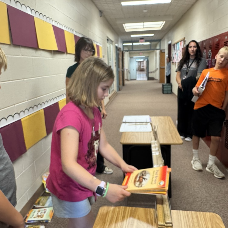 Building bridge and learning structures in Mrs Mick 5th grade Science  - Mrs Oliver’s homeroom class 