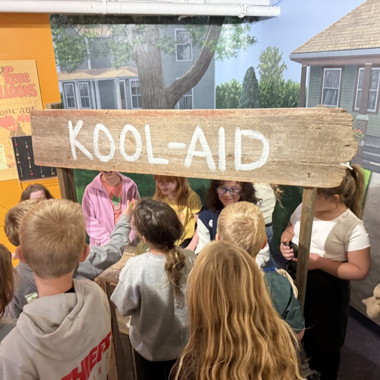 3rd grade had a fun and educational field trip to the Hastings Museum today!