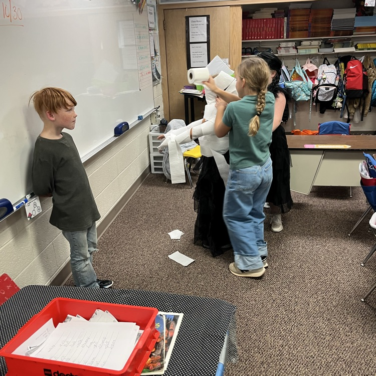 Kaser’s little spooks having a wonderful Halloween party!  