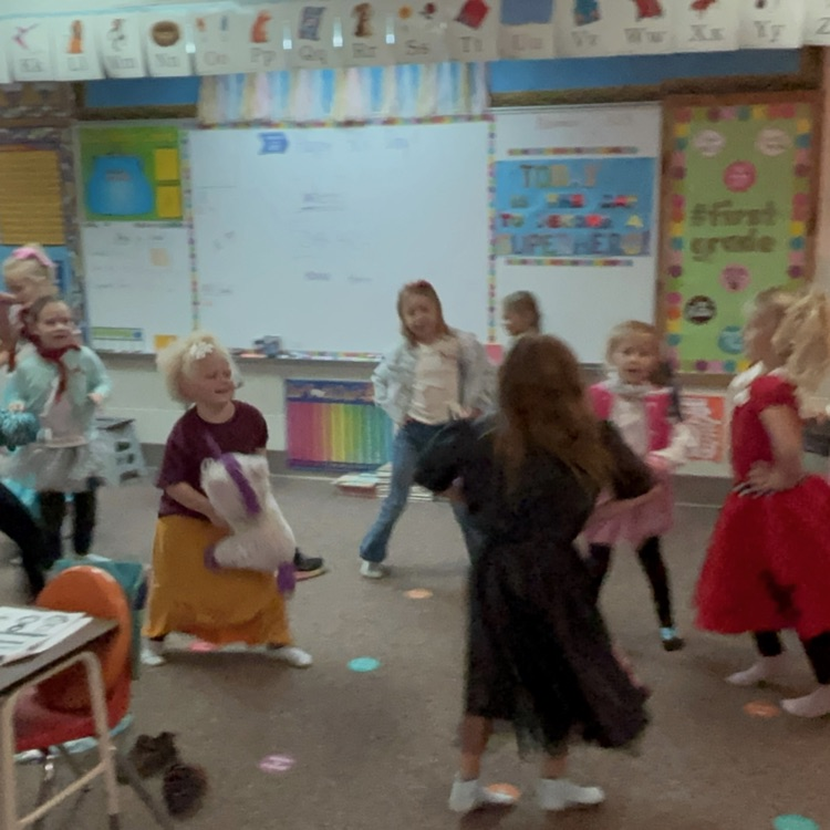 It’s a rockin’ fun Friday in first grade! We’ve made it to 50 days of school and are celebrating 50s style!!
