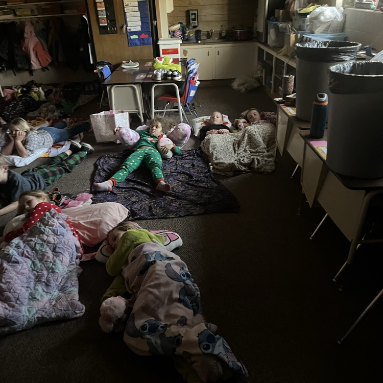 Second grade Christmas fun.  Decorating Christmas trees,  sound wave dancing Christmas trees and at pj party!!  