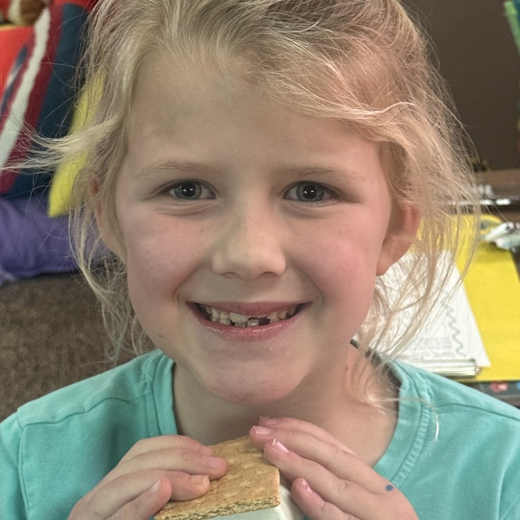 Ms Stanley and Ms Stout’s classes enjoyed a cookout for their 2nd 9-weeks AR party!!!