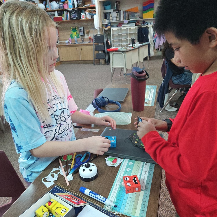 Board games and a flavored water bar for the 3rd grade AR party! 🎉🥳