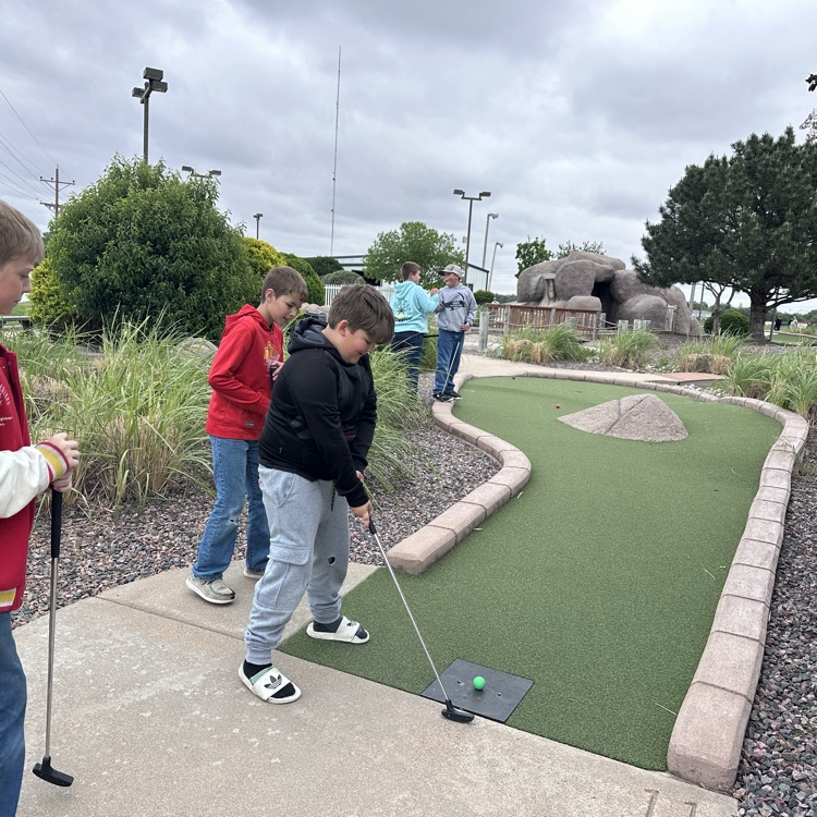 5th grade field trip to Hays to the Arc Park and Precision Mini Golf 
