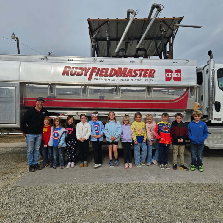 This past week first grade visited Osborne County Memorial Hospital, Midway Coop Service Station, and Hideout. We appreciate all the businesses welcoming us while helping us with our Economics unit! 