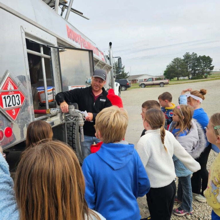 This past week first grade visited Osborne County Memorial Hospital, Midway Coop Service Station, and Hideout. We appreciate all the businesses welcoming us while helping us with our Economics unit! 
