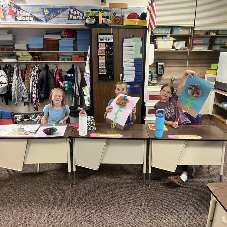 2nd grade kaser making flower models