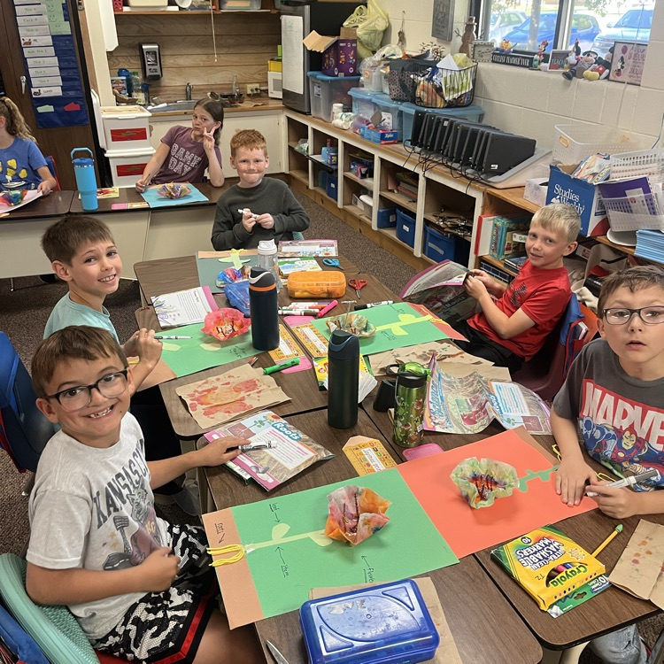 2nd grade kaser making flower models