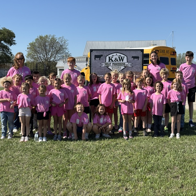 First Grade enjoyed the morning at K&W Meat Processing. We enjoyed our tour and appreciate the shirts and lunch they provided!