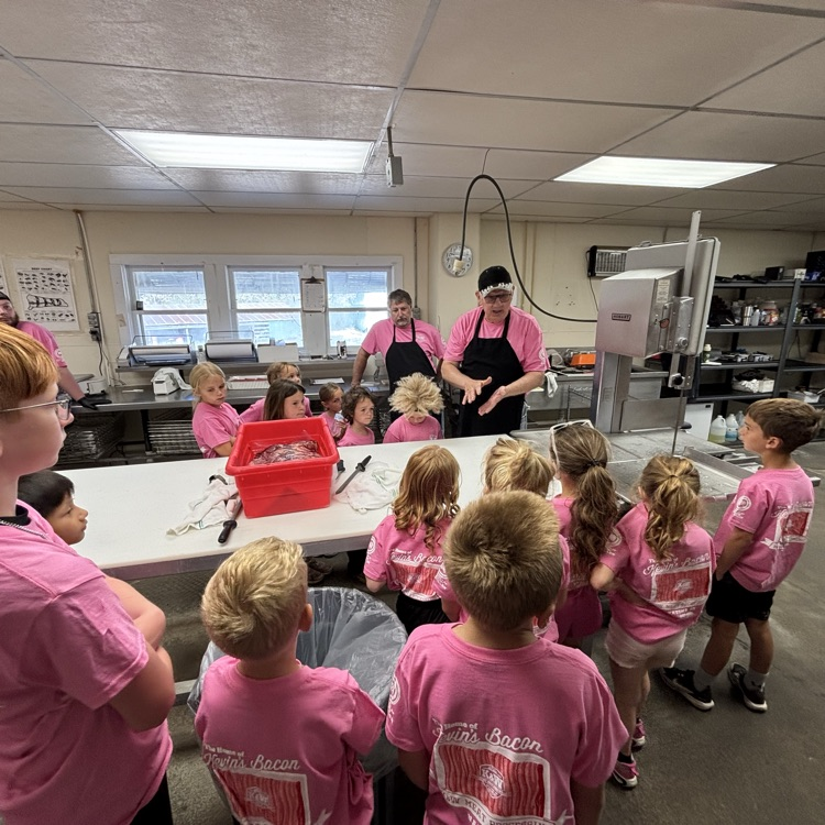 First Grade enjoyed the morning at K&W Meat Processing. We enjoyed our tour and appreciate the shirts and lunch they provided!