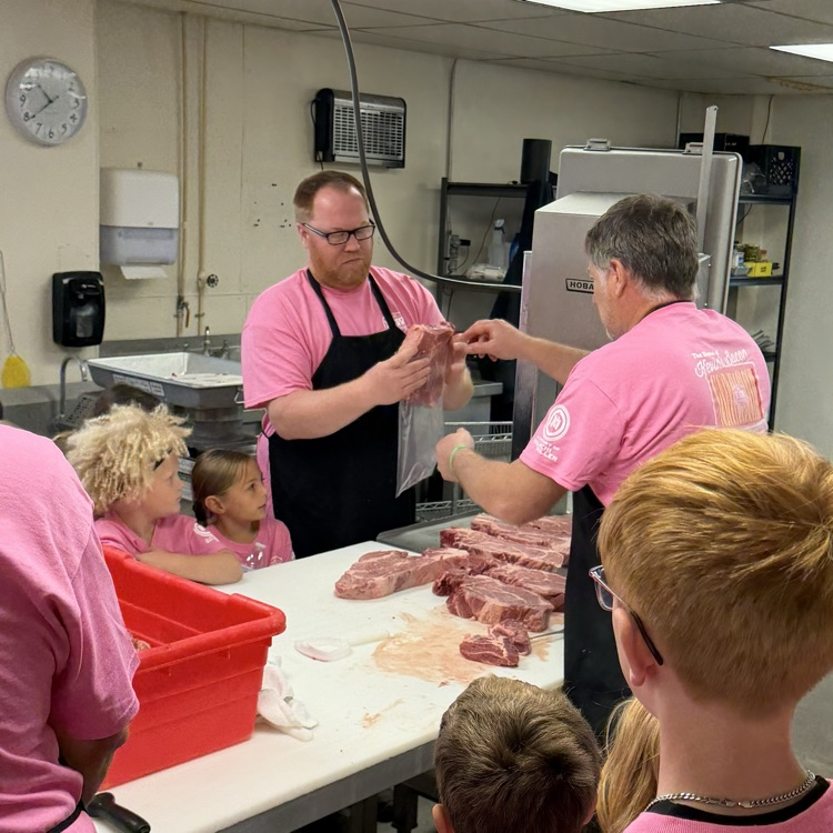 First Grade enjoyed the morning at K&W Meat Processing. We enjoyed our tour and appreciate the shirts and lunch they provided!