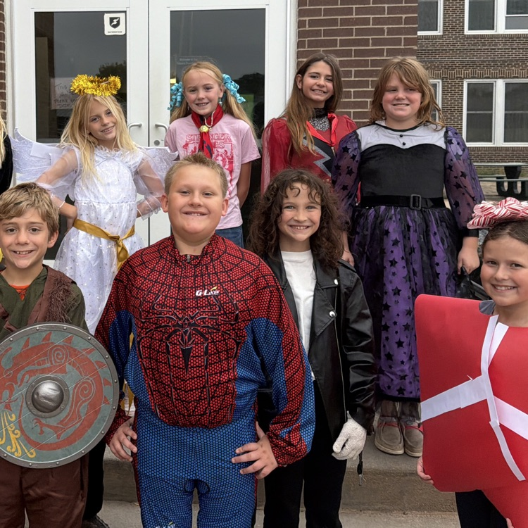 OES had a great time dressing up and parading through Parkview today! We loved spreading some Halloween cheer with the residents. Thank you, Parkview, for welcoming us!