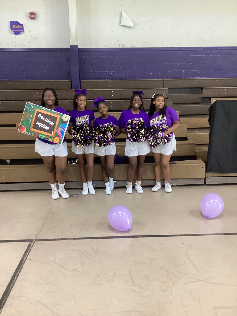 Jr High Cheerleaders