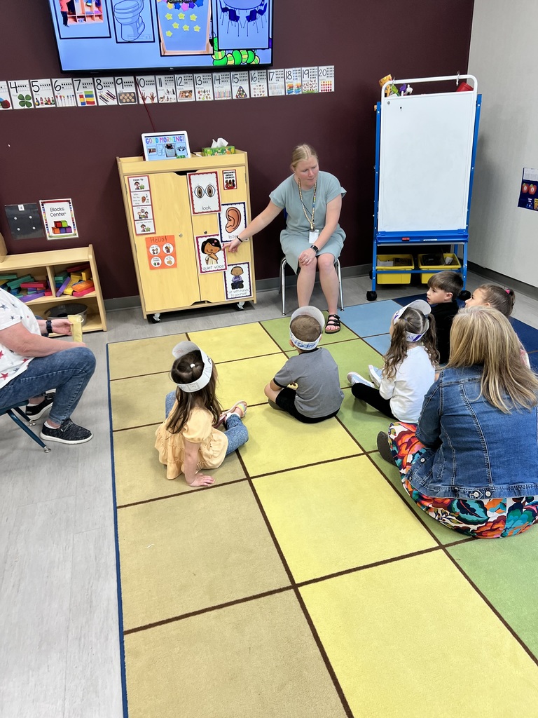Oskaloosa preschoolers learning on their first day of school. 