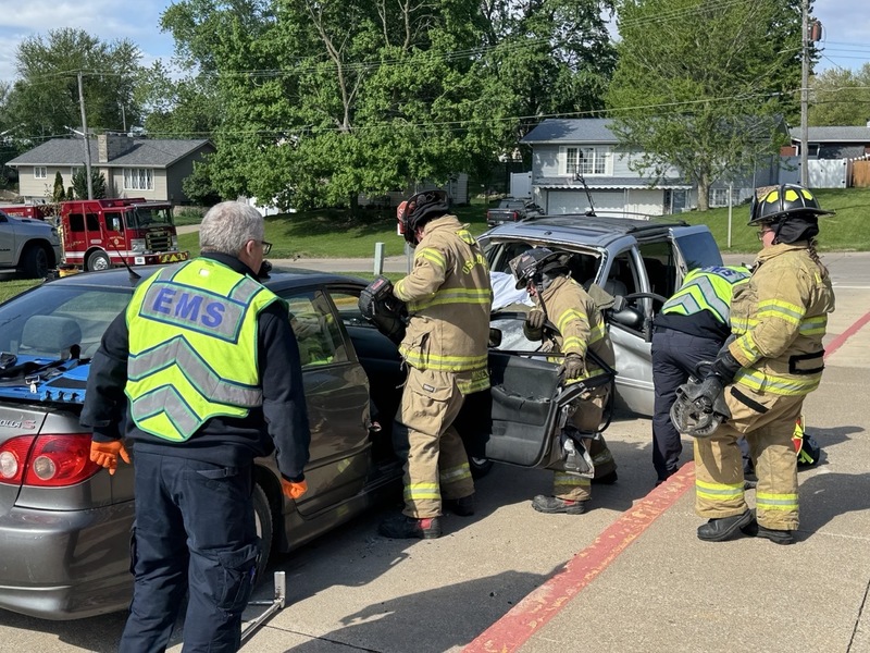 Oskaloosa High School mock car wreck simulation