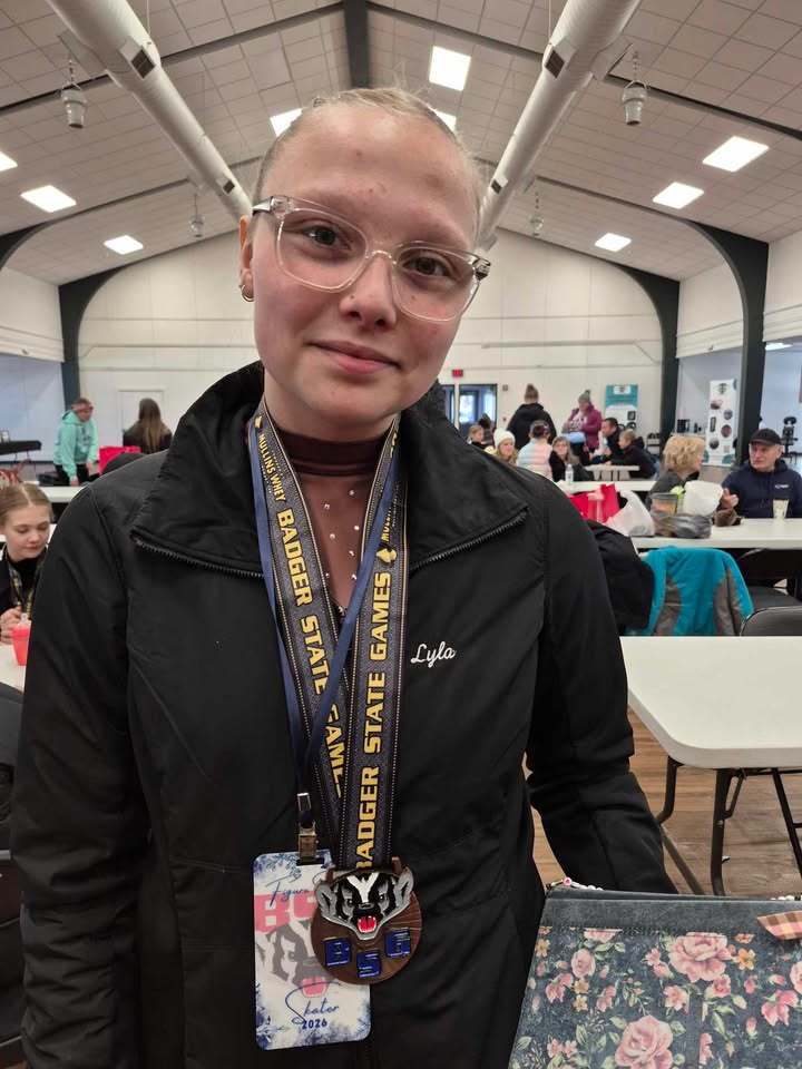 Lyla with bronze award