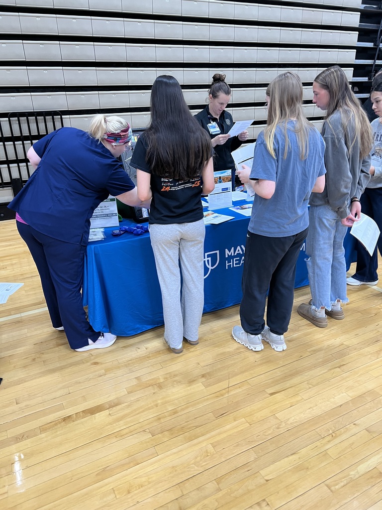 students at career fair