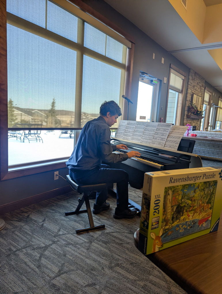 Jonas Playing piano