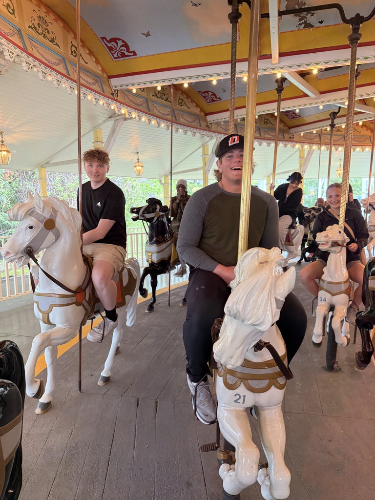 Students at ValleyFair