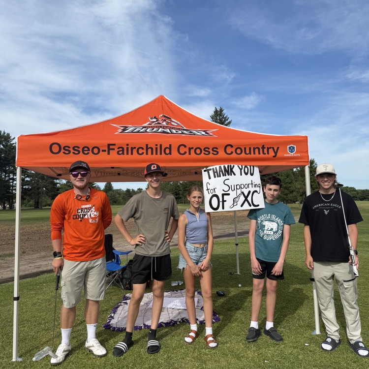 cross country athletes at golf outing 
