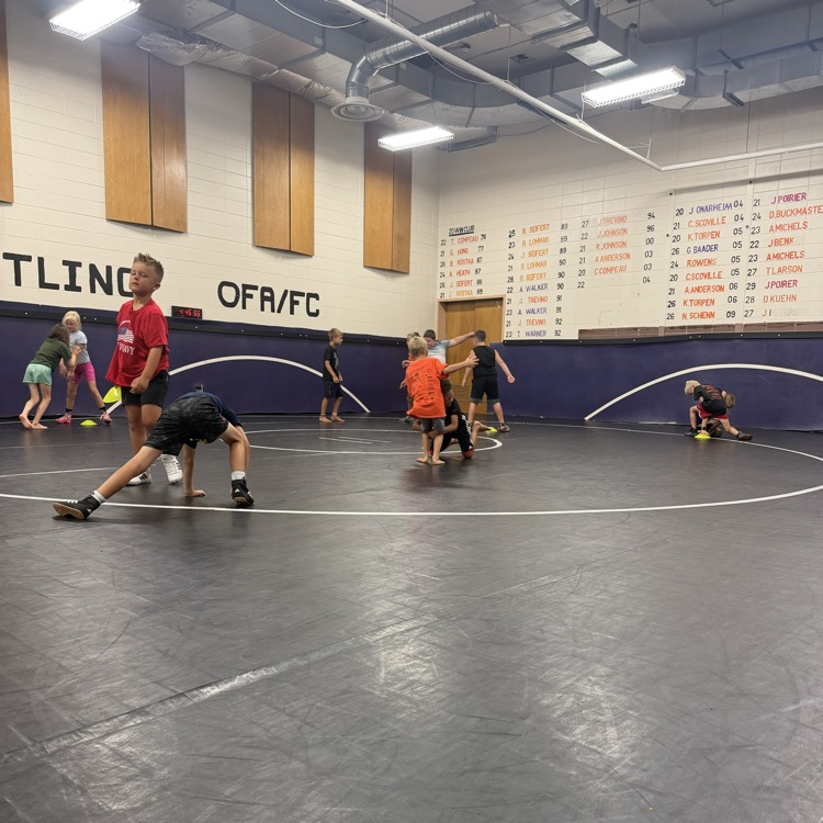 youth wrestlers