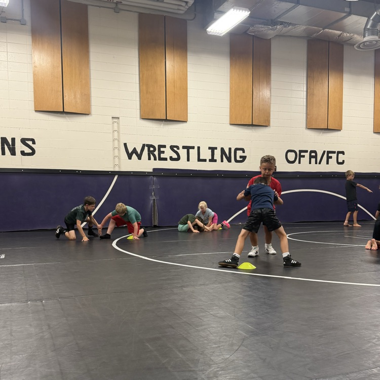 youth wrestlers