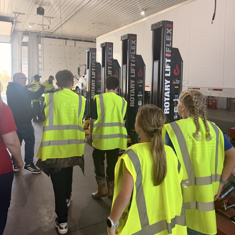 Image description for accessibility students touring Chippewa Valley energy