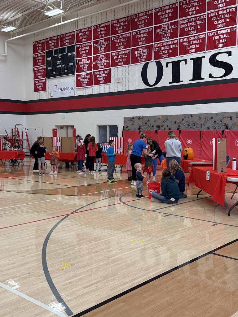 Reading Under the Big Top - A night for literacy awareness.