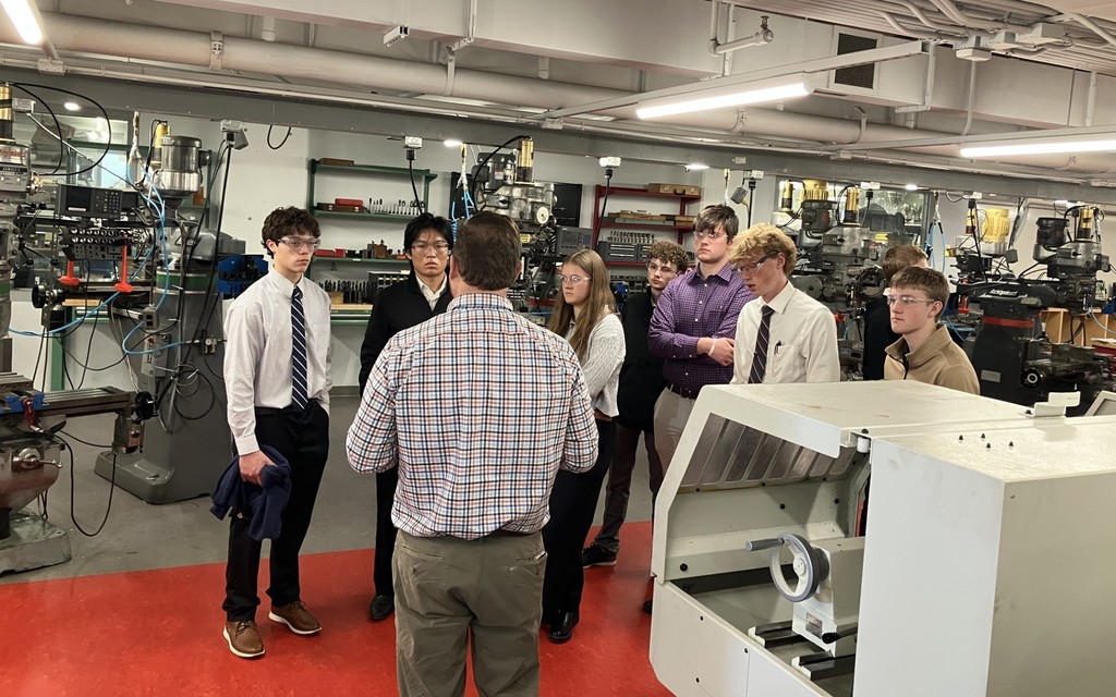 Students in the Cornell Machine Lab ii