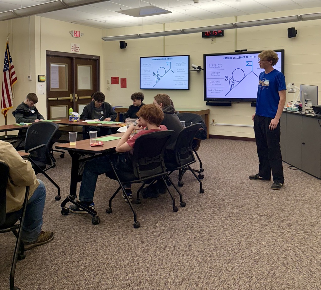 Student Mentors providing training for other mentors