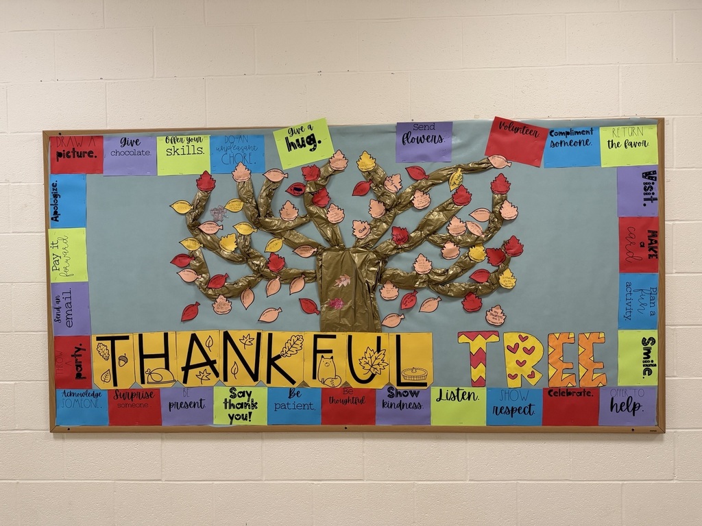 Bulletin board with "Thankful Tree"