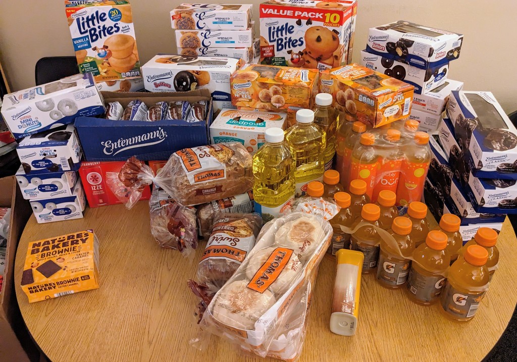 Good Neighbors Food pick up