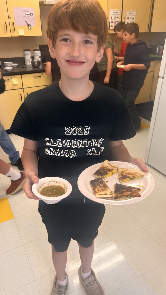 Students cooking in 5B