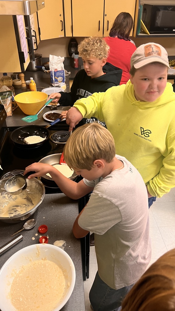 6th grade cooking class makes fluffy pancakes