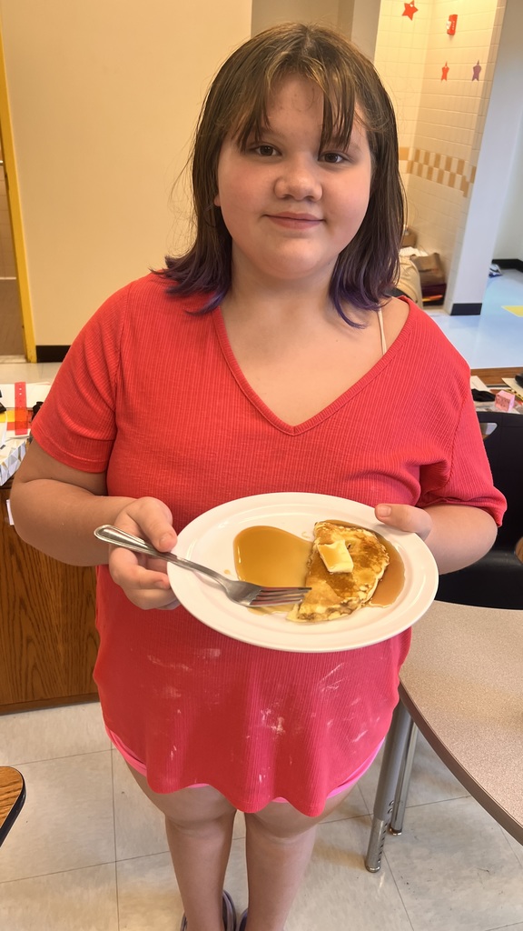 6th grade cooking class makes fluffy pancakes